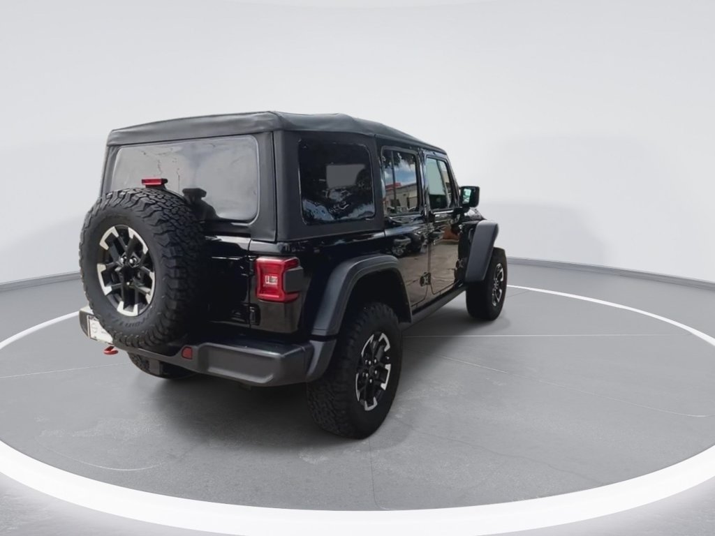 Used 2025 Jeep Wrangler Unlimited Rubicon AWD/4WD image 8