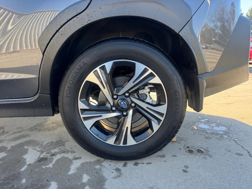 Used 2025 Subaru Crosstrek 2.0i Premium image 26