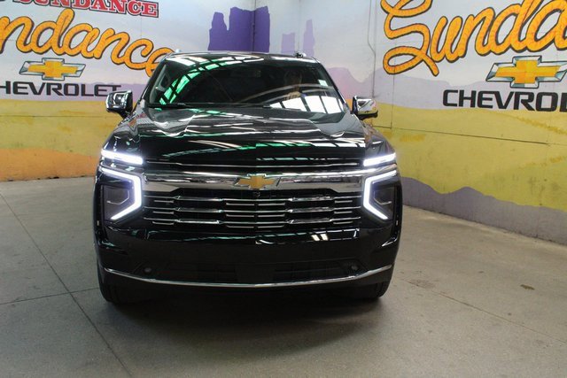 New 2025 Chevrolet Suburban Premier image 3