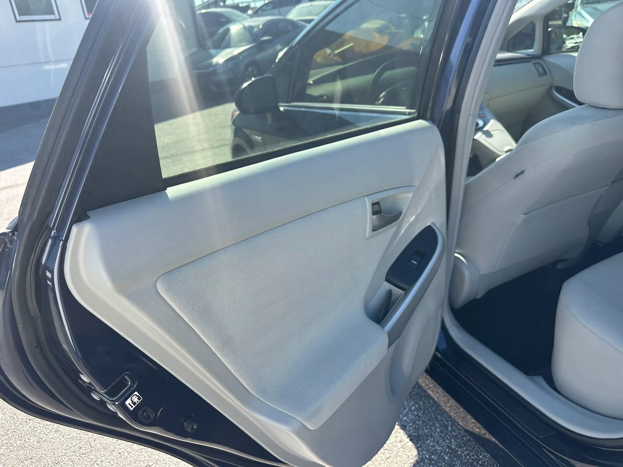 Used 2015 Toyota Prius Three FWD image 19