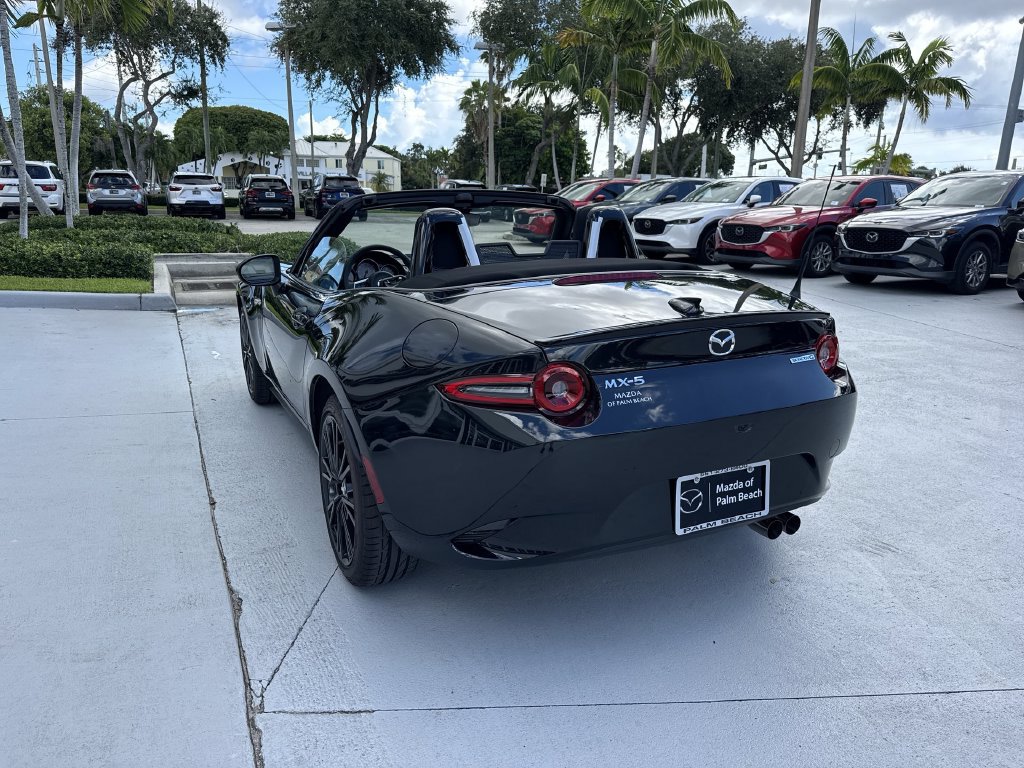New 2026 MAZDA MX-5 Miata Club w/ Interior Package RWD image 13