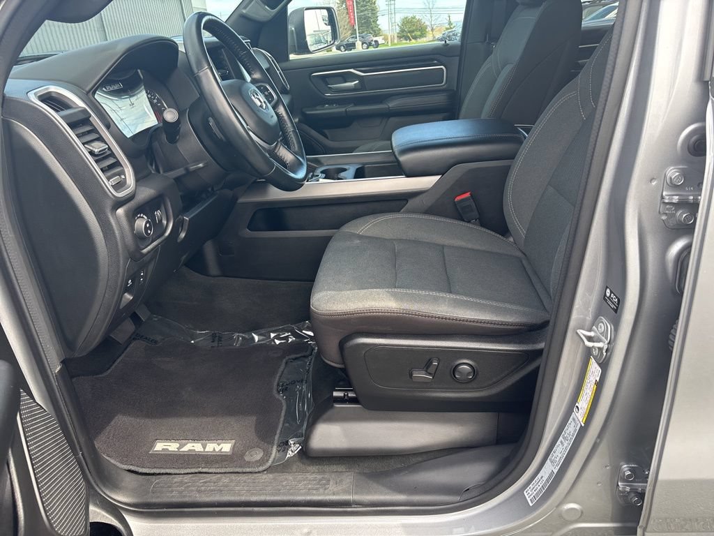 Used 2022 RAM 1500 Big Horn AWD/4WD image 10
