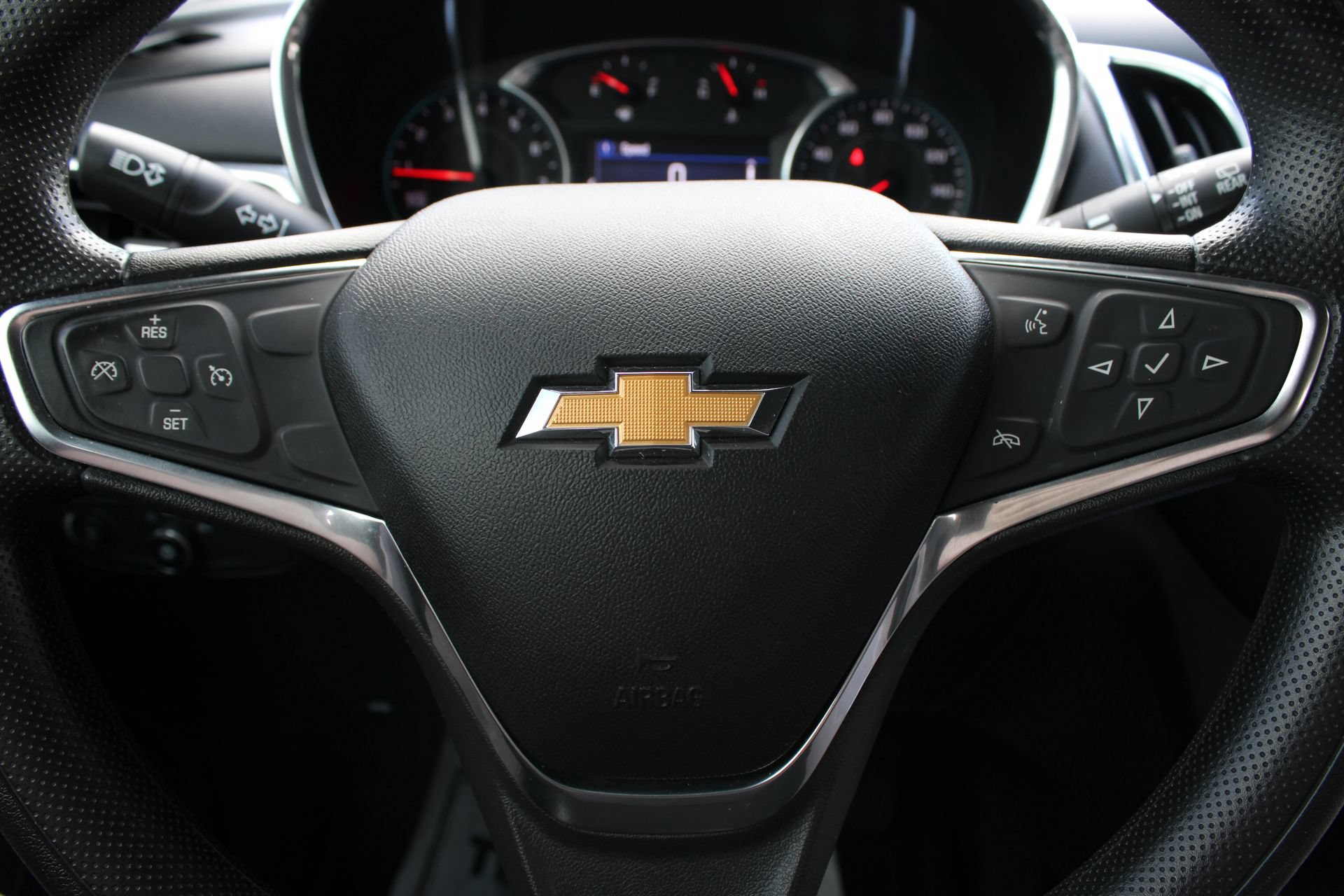 Used 2019 Chevrolet Equinox LT FWD image 25