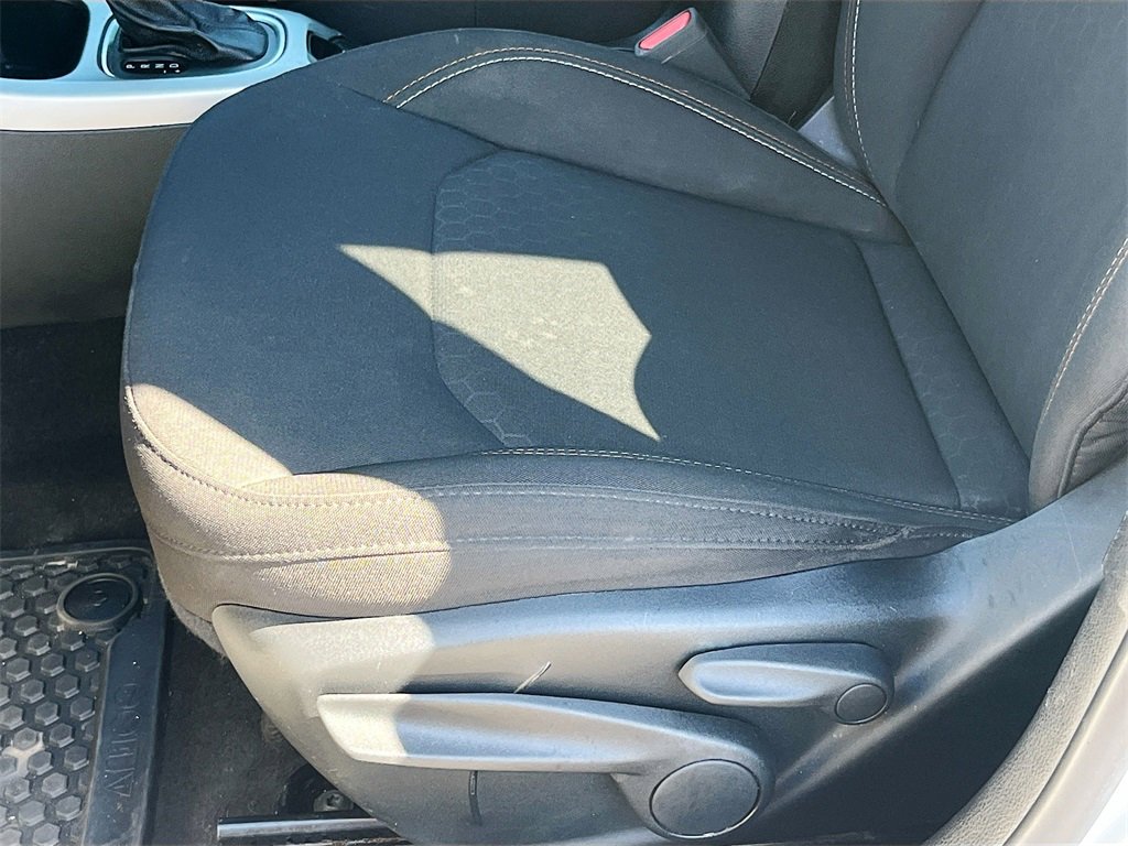 Used 2021 Jeep Compass Sport w/ Cold Weather Group image 18