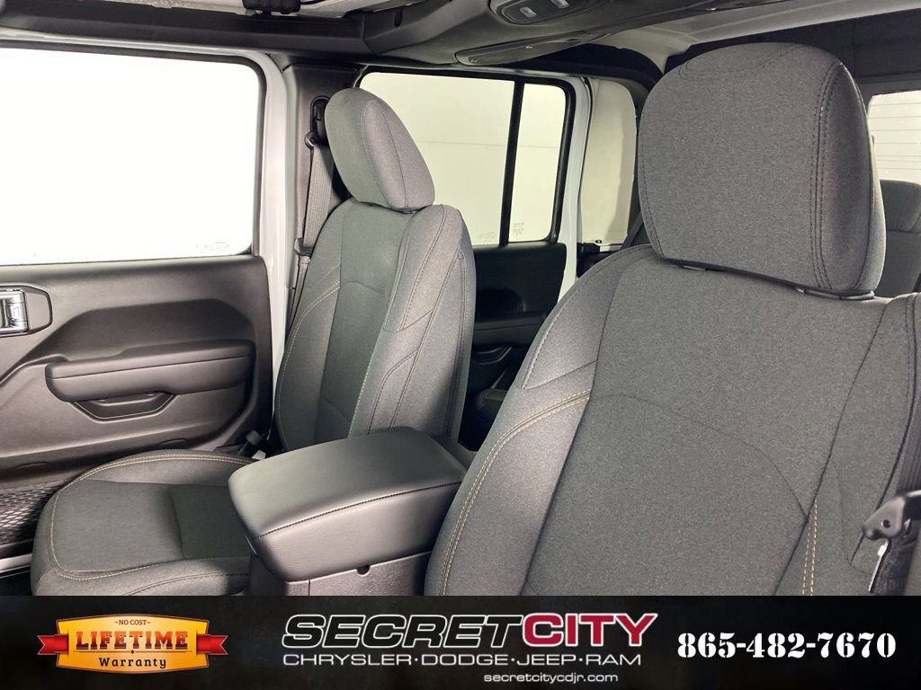 New 2025 Jeep Gladiator Sport image 10