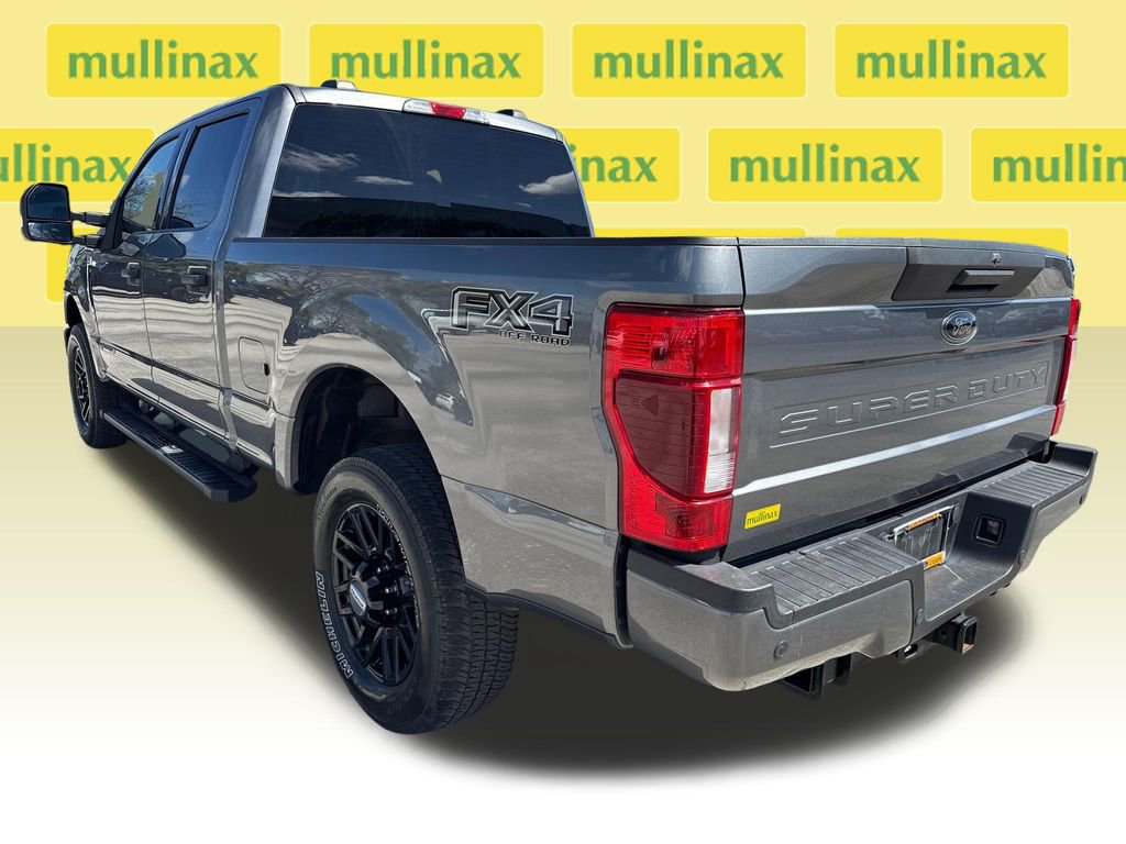Certified 2022 Ford F250 XLT w/ Black Appearance Package image 9