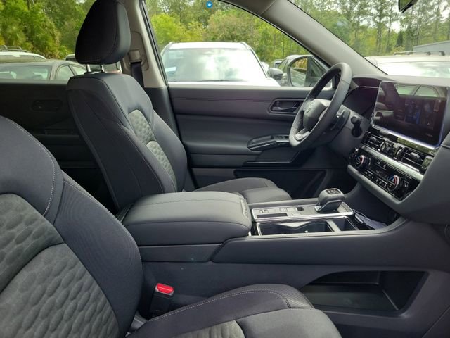 New 2026 Nissan Pathfinder SV image 33