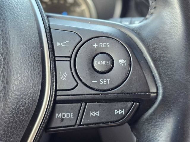 Used 2023 Toyota Venza LE AWD/4WD image 31
