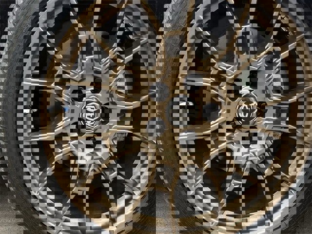 Used 2024 Toyota Camry SE image 9