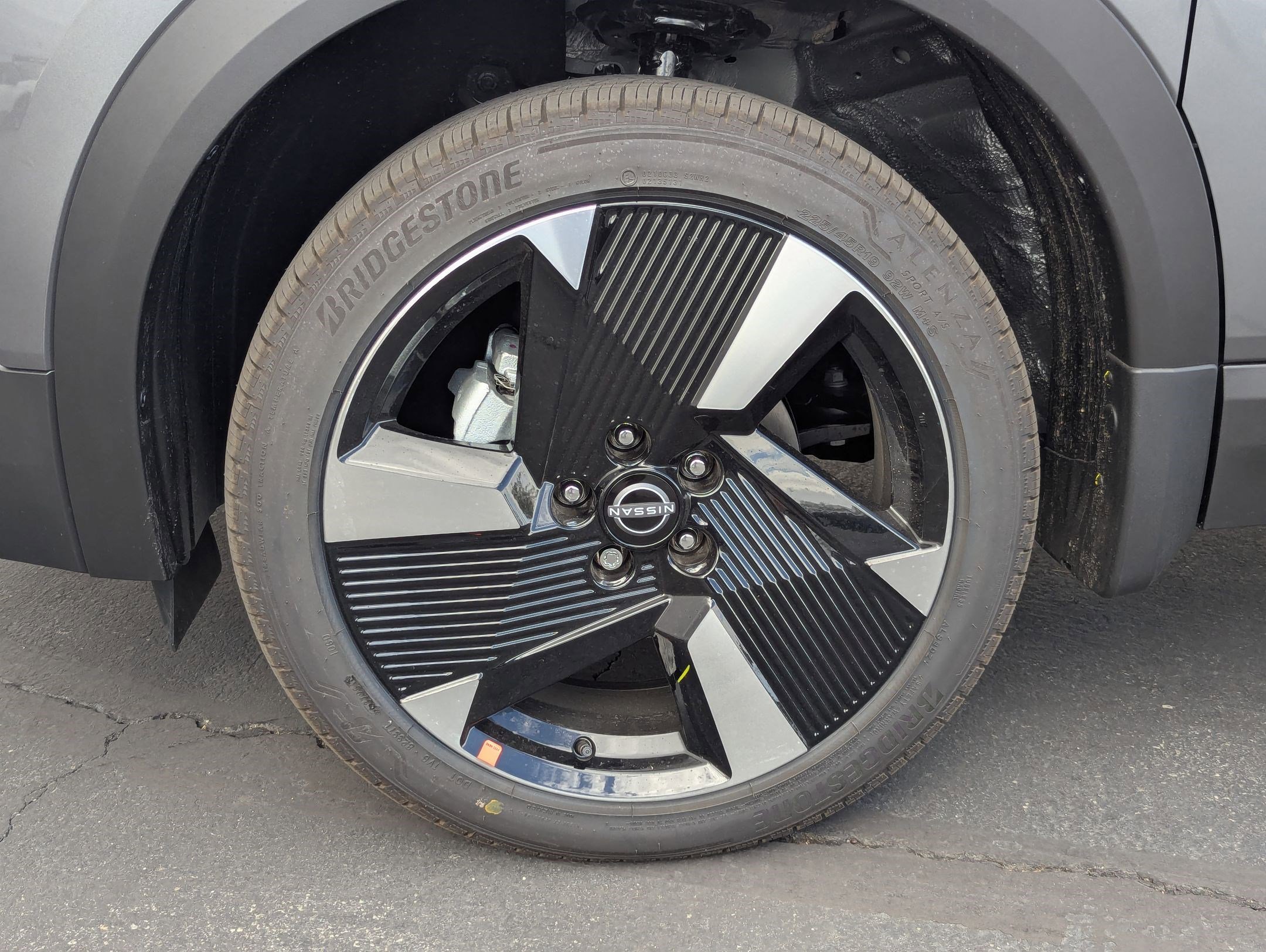 New 2026 Nissan Kicks SR image 9