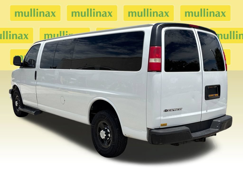 Used 2019 Chevrolet Express 3500 LT w/ LT Preferred Equipment Group RWD image 8