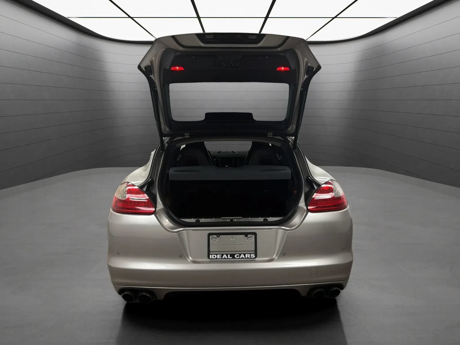 Used 2012 Porsche Panamera S RWD image 19