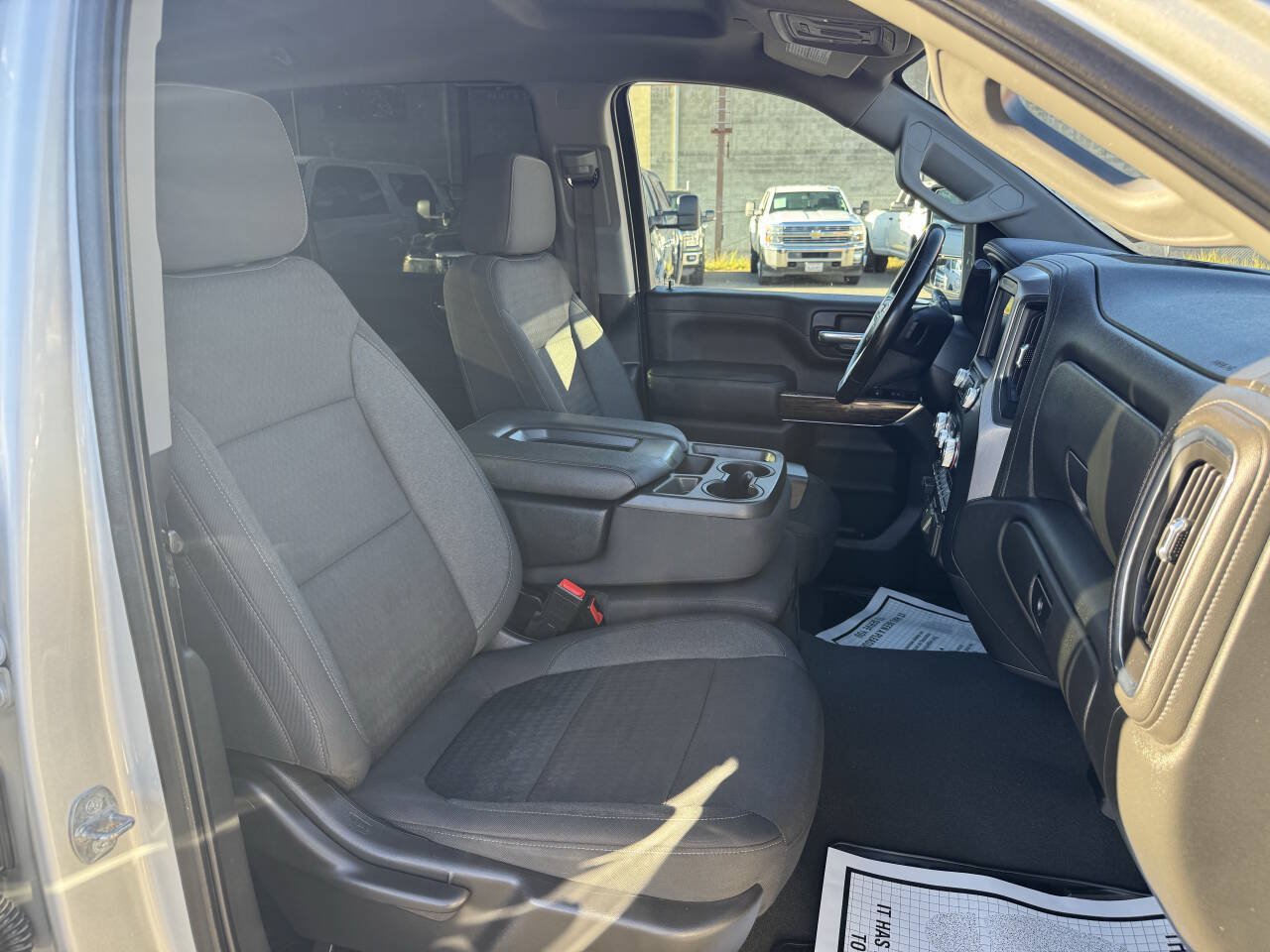Used 2023 GMC Sierra 3500 SLE w/ SLE Value Package AWD/4WD image 13