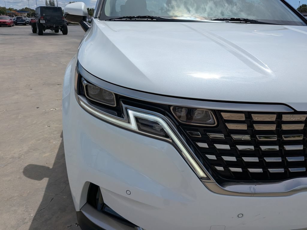 Certified 2024 Kia Carnival SX Prestige FWD image 10