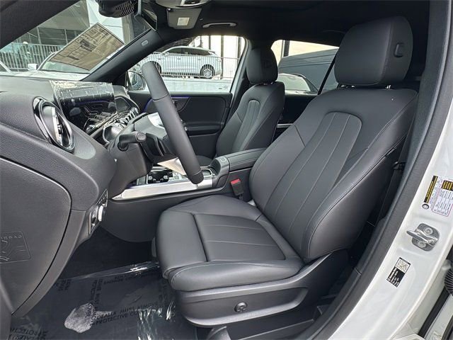 New 2026 Mercedes-Benz GLB 250 image 14