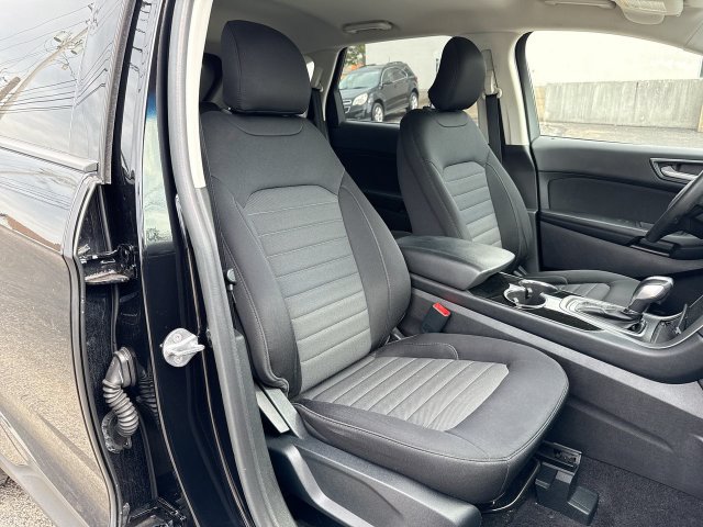 Used 2017 Ford Edge SE AWD/4WD image 24