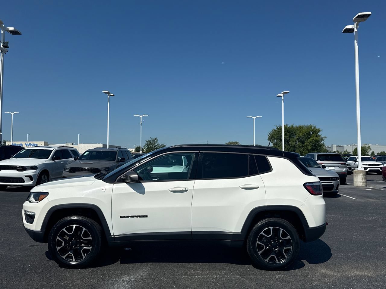 Used 2021 Jeep Compass Trailhawk w/ Convenience Group AWD/4WD image 6