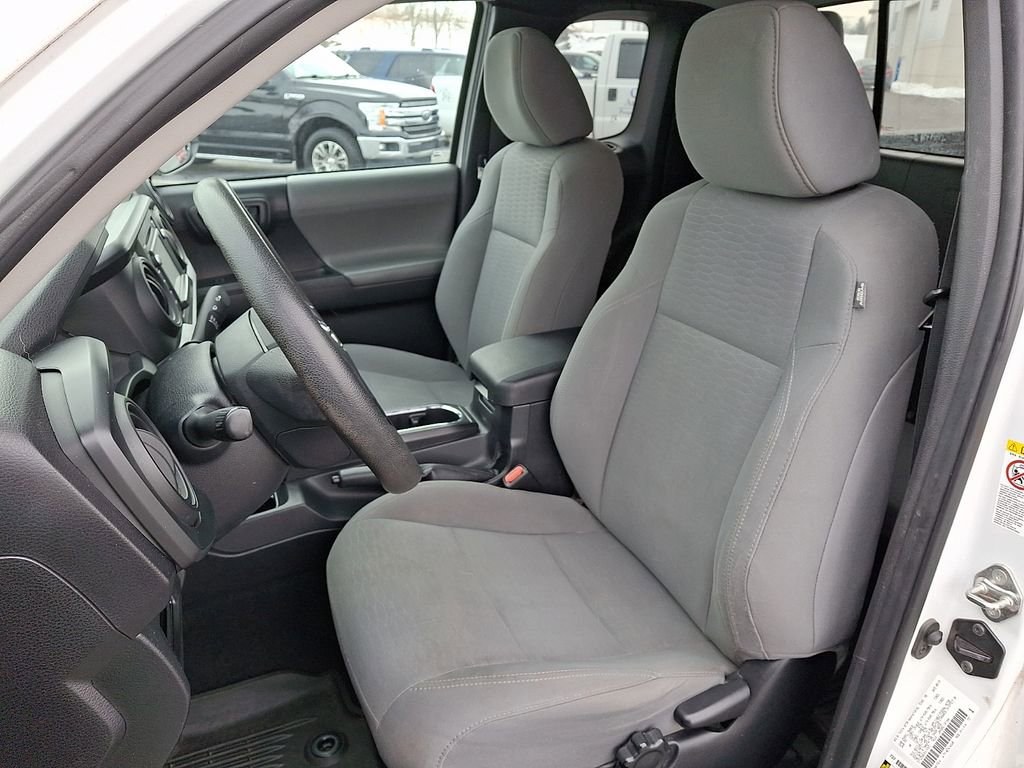 Used 2019 Toyota Tacoma SR w/ SX Package image 15