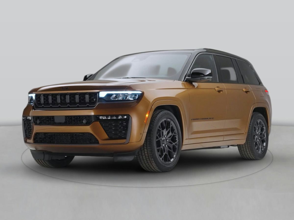 New 2026 Jeep Grand Cherokee Limited w/ Limited Altitude Package