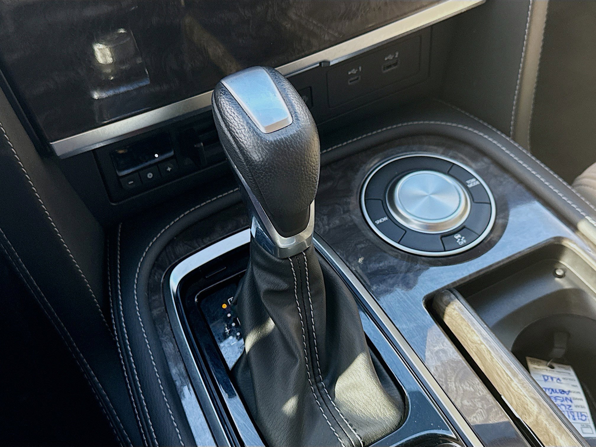 Used 2023 Nissan Armada Platinum w/ Cargo Package image 16