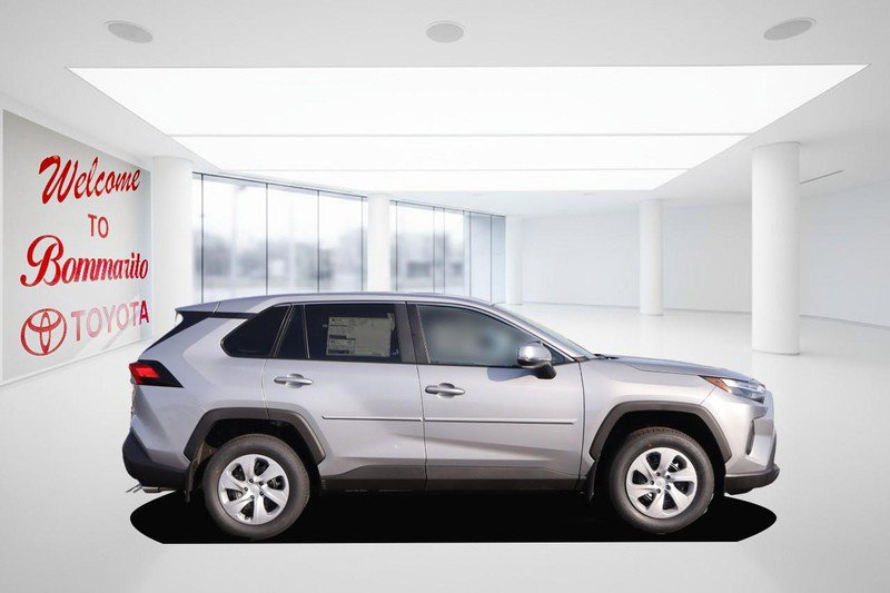 New 2025 Toyota RAV4 LE image 5