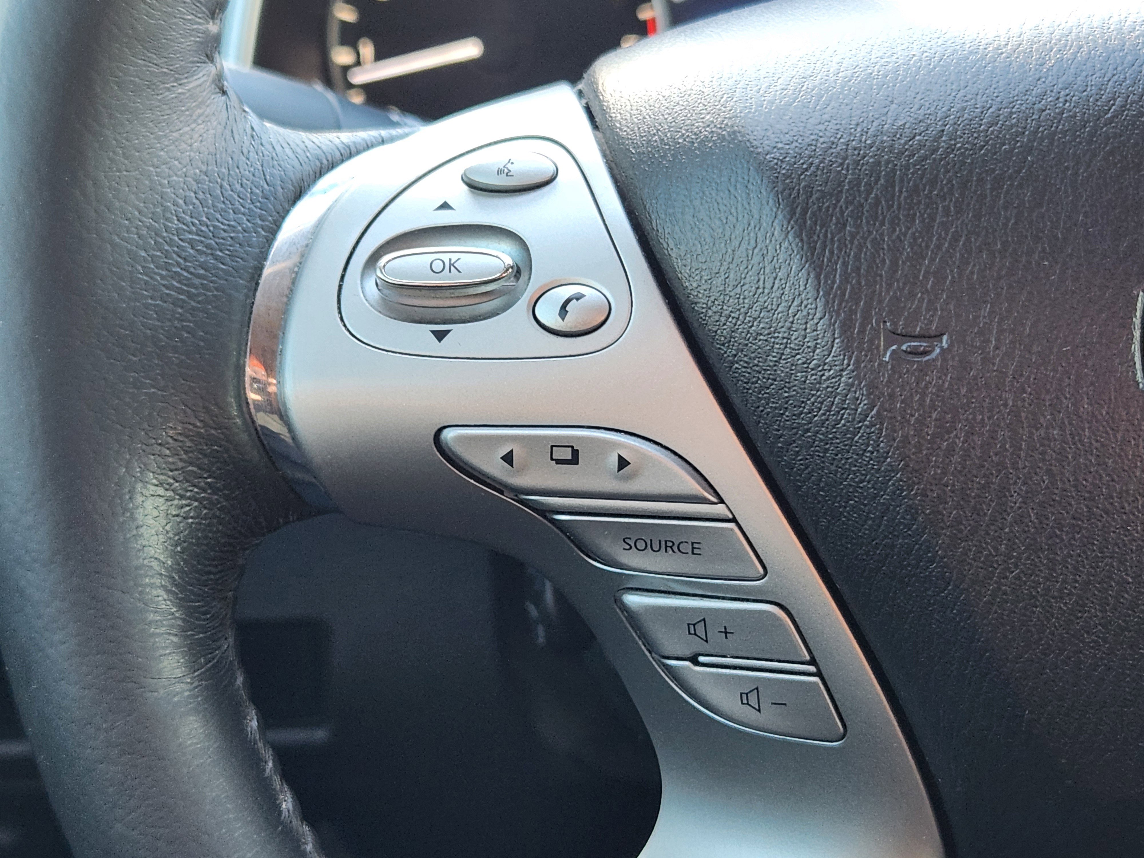 Used 2018 Nissan Murano Platinum image 32