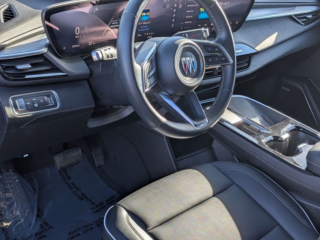 Used 2025 Buick Enclave Preferred AWD/4WD image 16