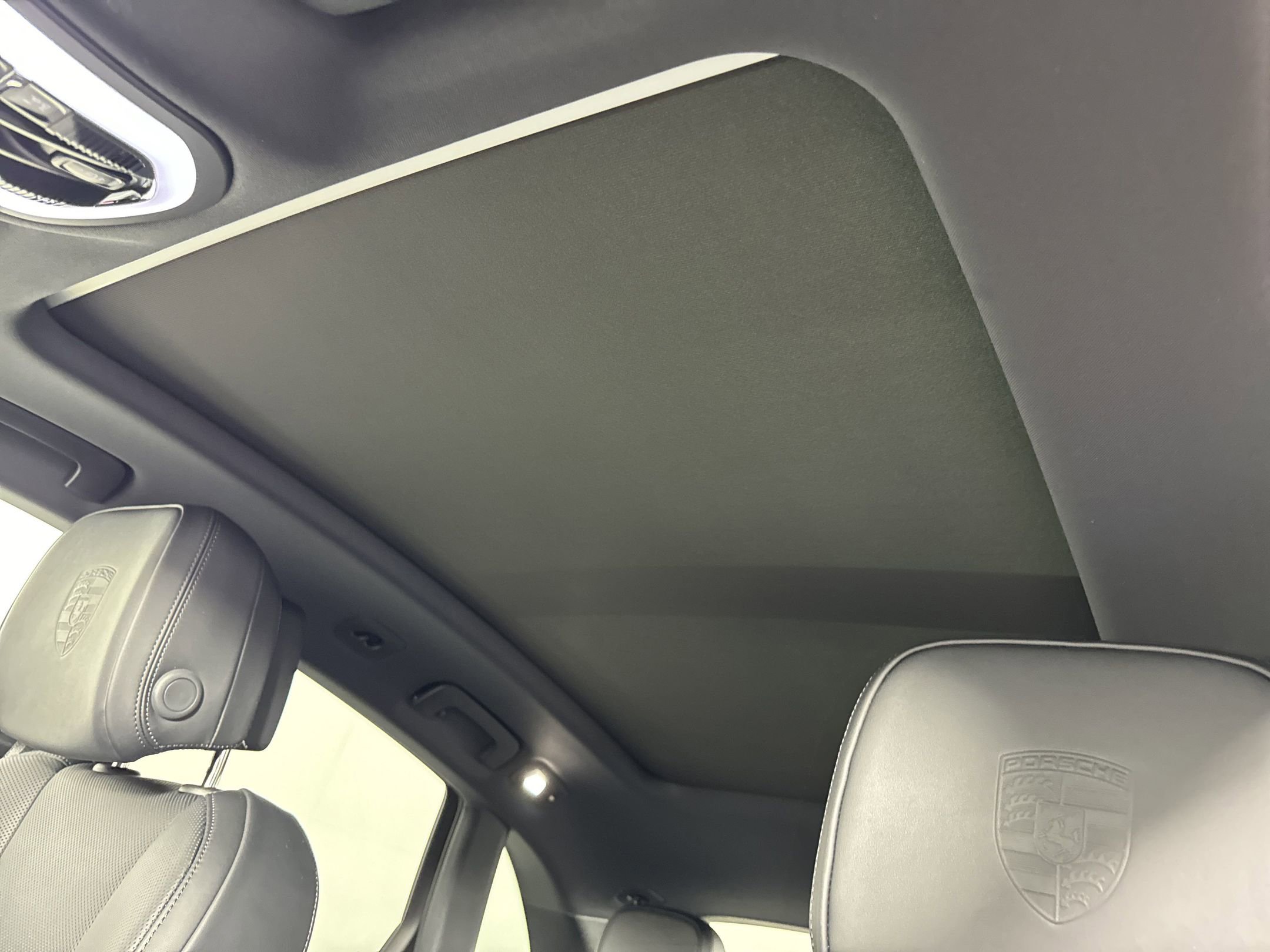 Certified 2025 Porsche Macan image 23