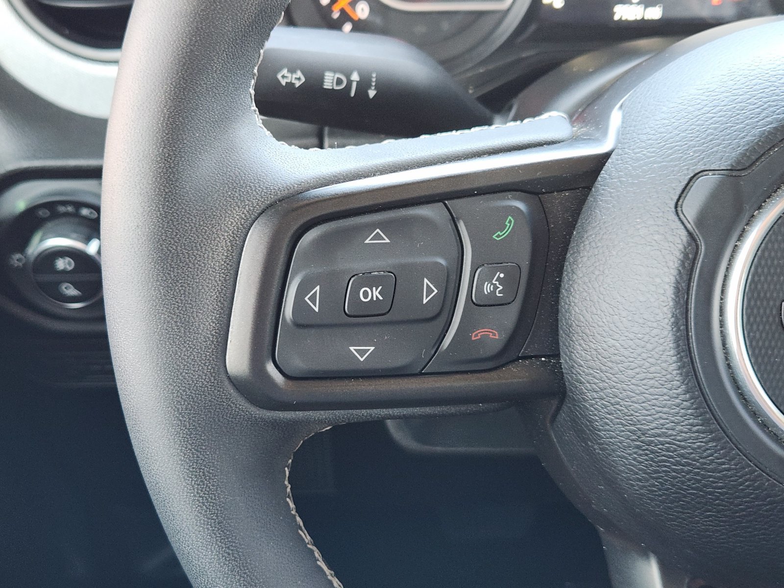 Used 2025 Jeep Gladiator Sport AWD/4WD image 36