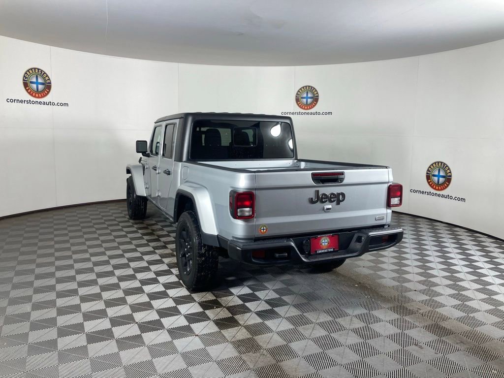 Used 2023 Jeep Gladiator Overland image 20