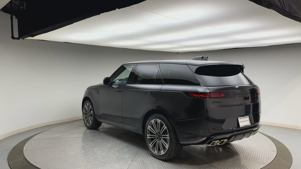 New 2026 Land Rover Range Rover Sport Dynamic SE AWD/4WD image 4