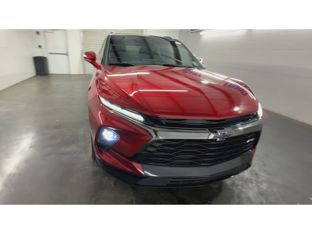 Used 2023 Chevrolet Blazer RS w/ Enhanced Convenience Package FWD image 3