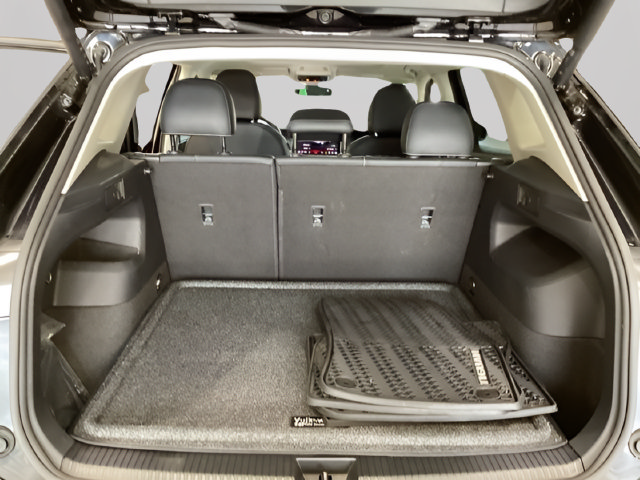 Certified 2025 Volkswagen Tiguan SE w/ Panoramic Sunroof Package AWD/4WD image 15