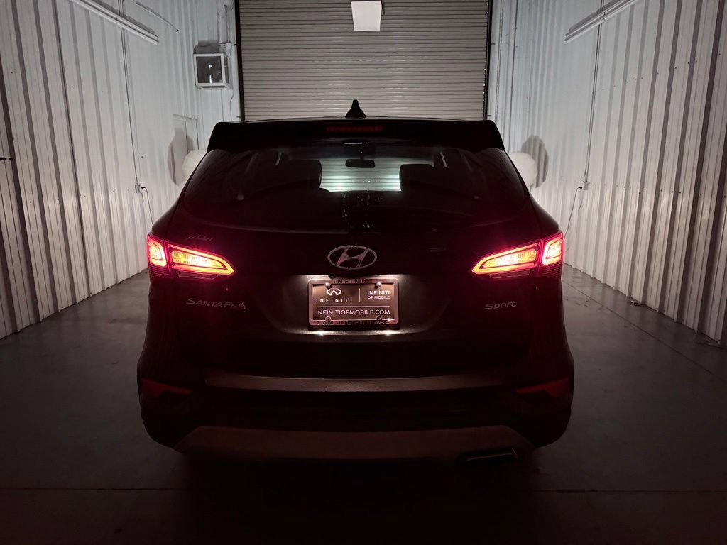 Used 2017 Hyundai Santa Fe Sport FWD image 9