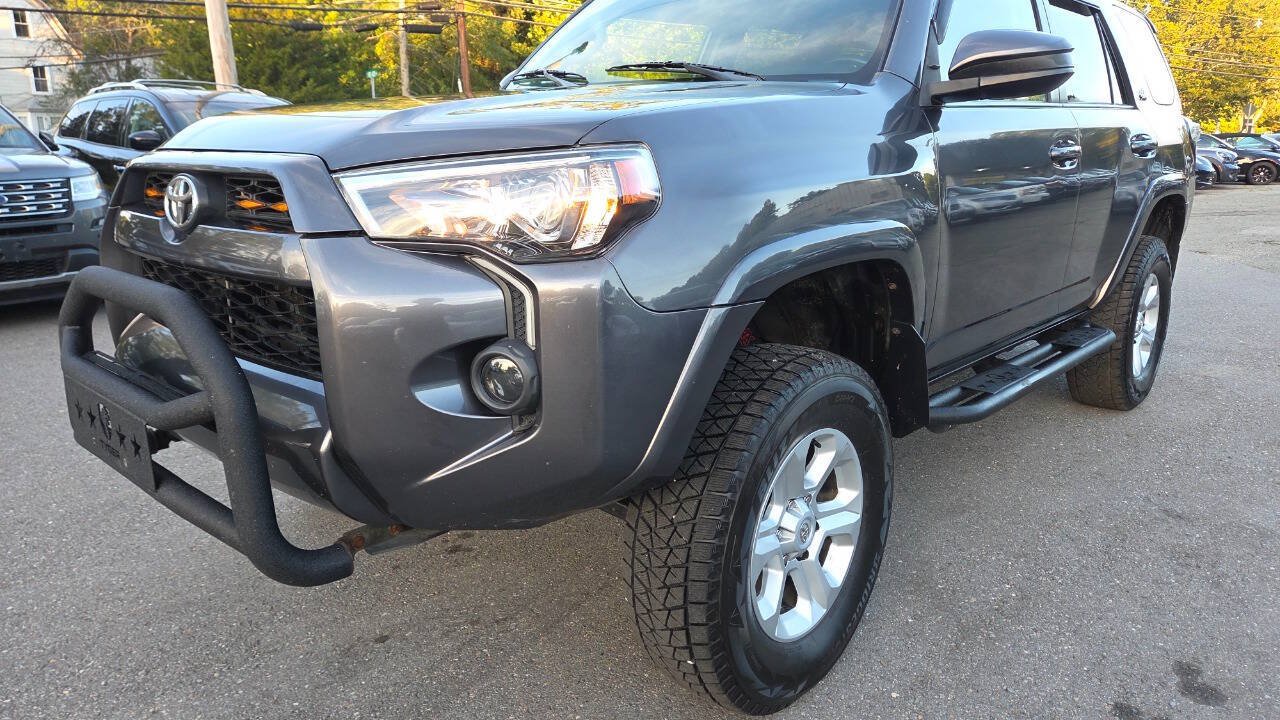 Used 2014 Toyota 4Runner SR5 AWD/4WD image 6