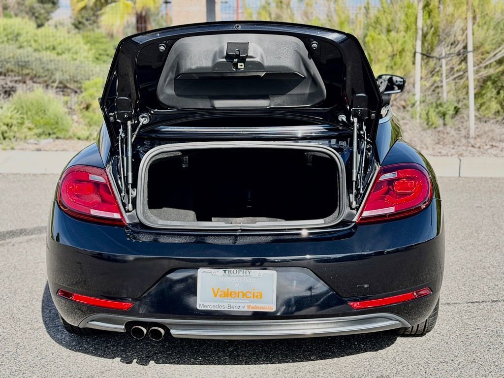 Used 2018 Volkswagen Beetle 2.0T S FWD image 13