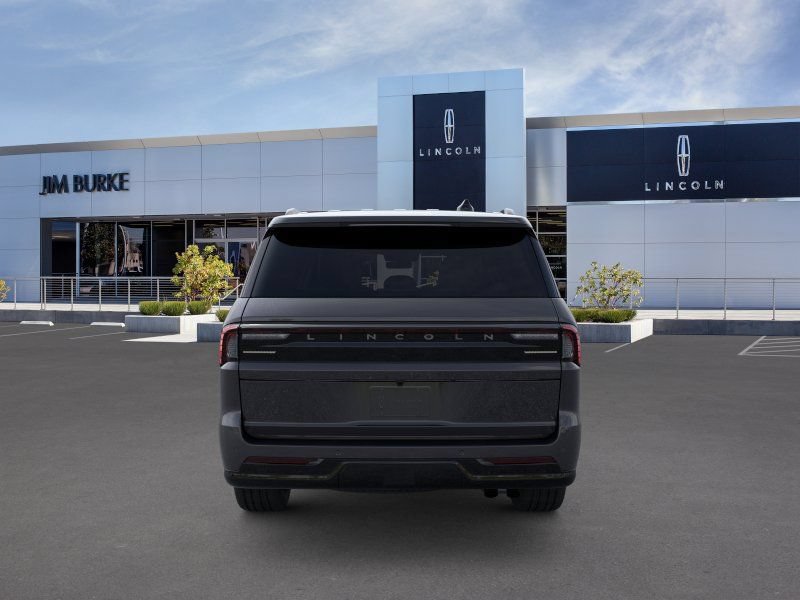 New 2026 Lincoln Navigator L Reserve w/ Jet Appearance Package AWD/4WD image 5