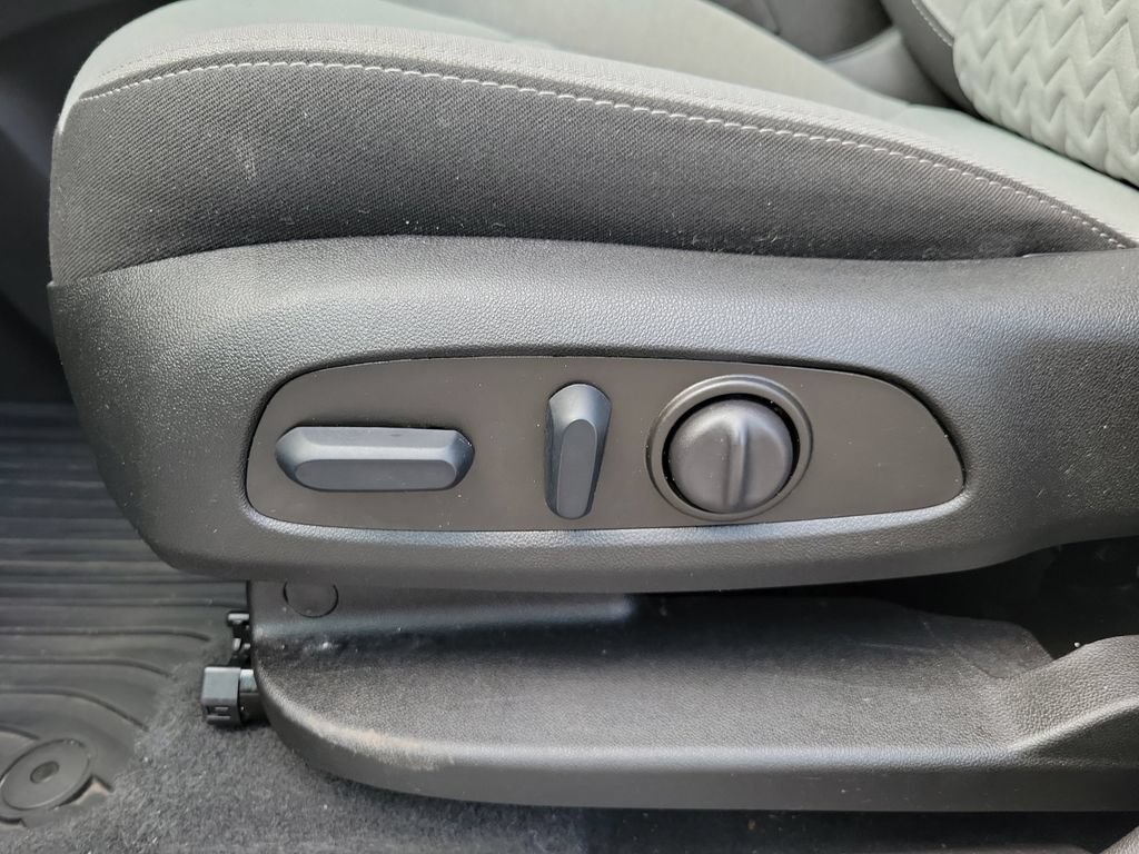 Used 2023 Chevrolet Equinox LS w/ LS Convenience Package AWD/4WD image 20