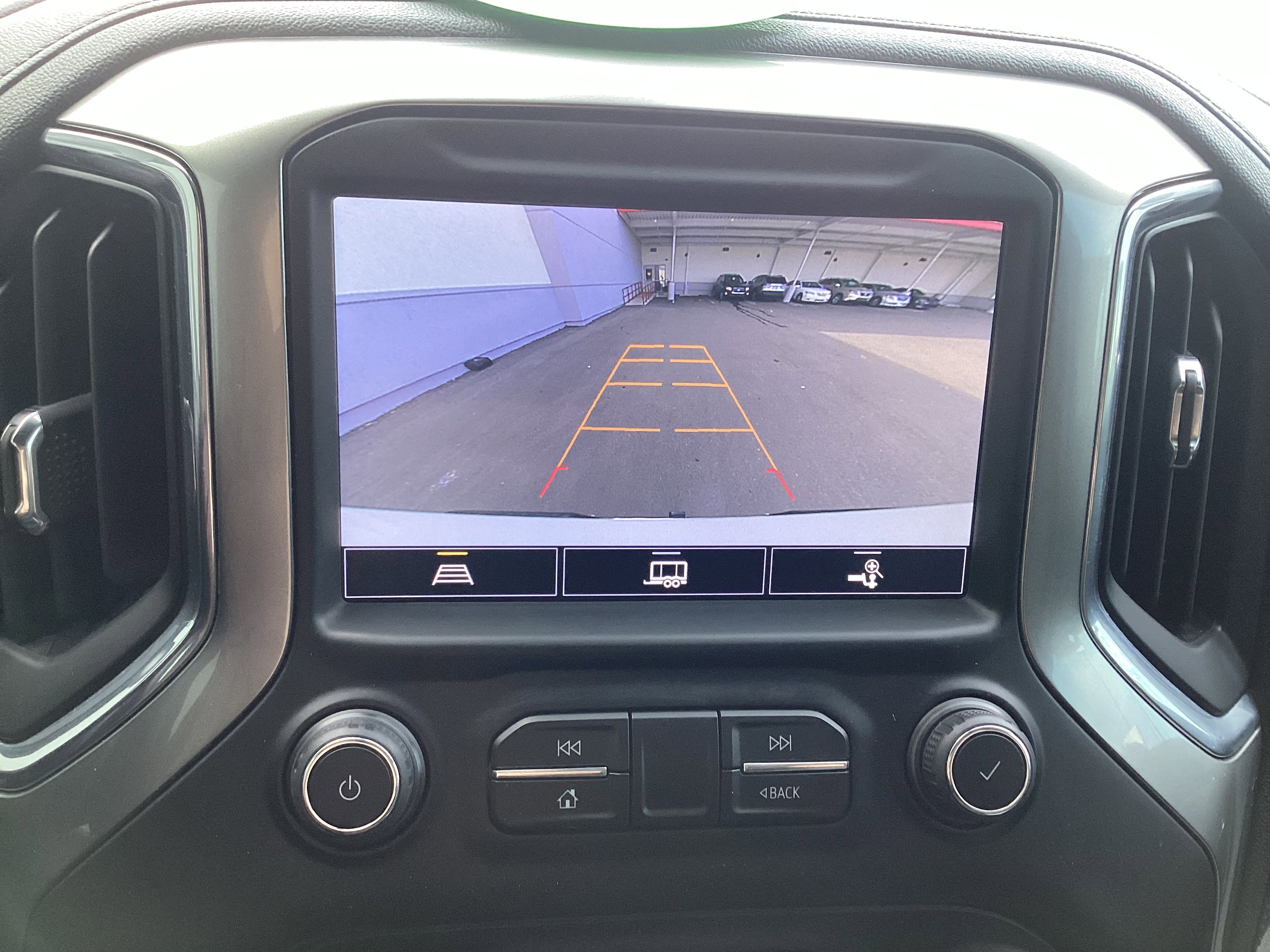 Used 2021 Chevrolet Silverado 1500 LTZ image 39