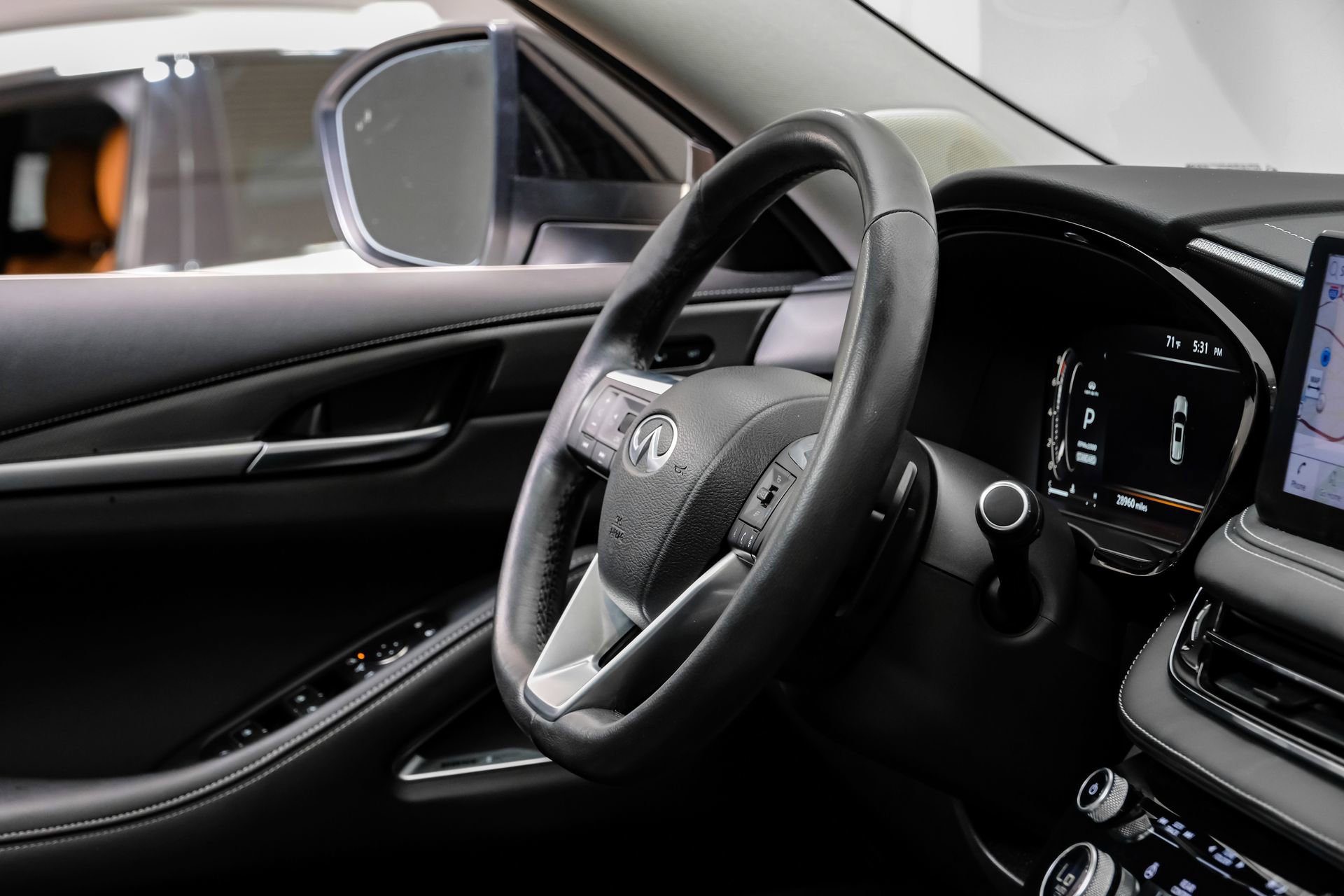 Used 2023 INFINITI QX60 Luxe w/ Vision Package image 18