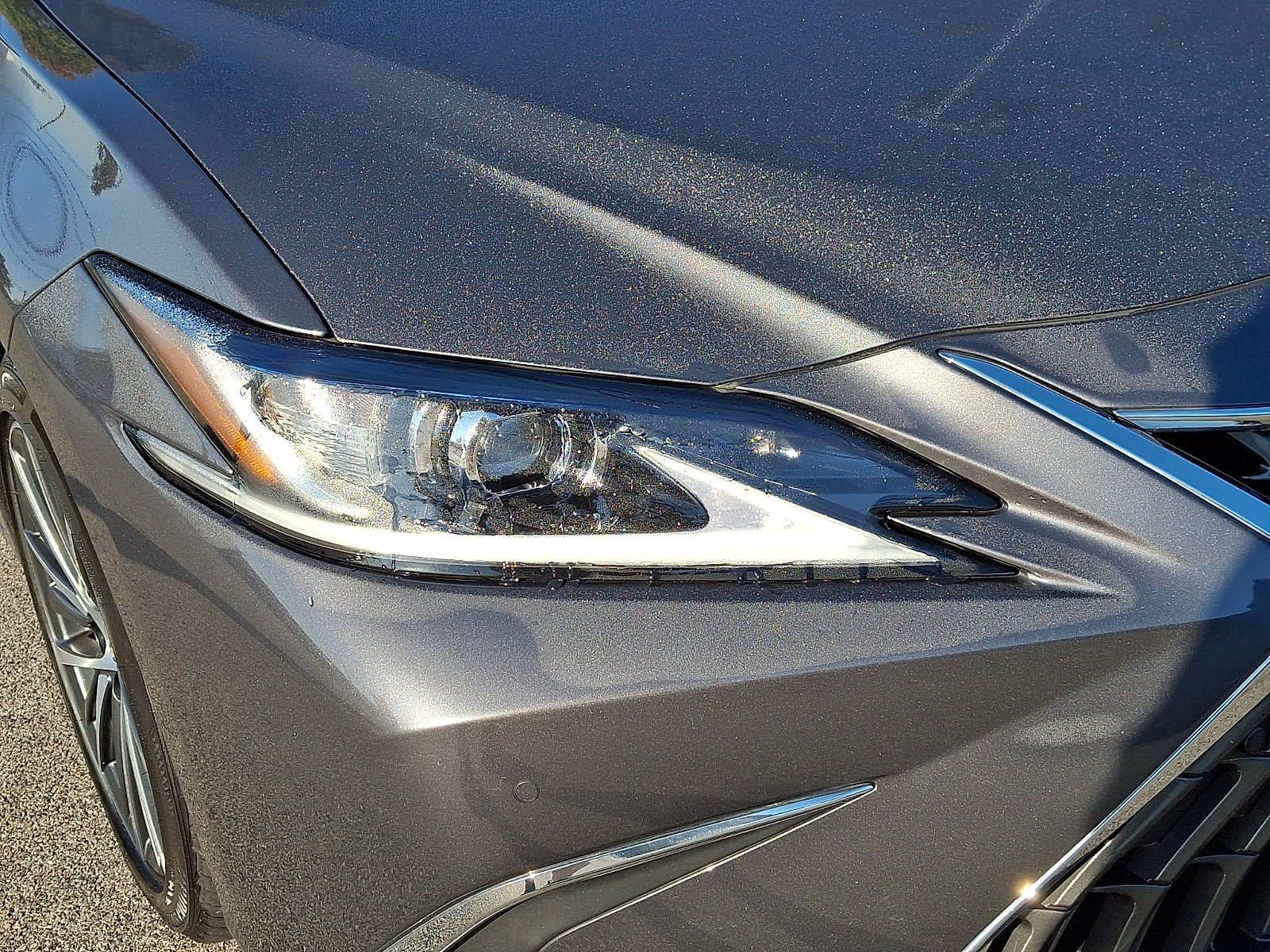 Used 2023 Lexus ES 350 w/ Premium Package FWD image 9