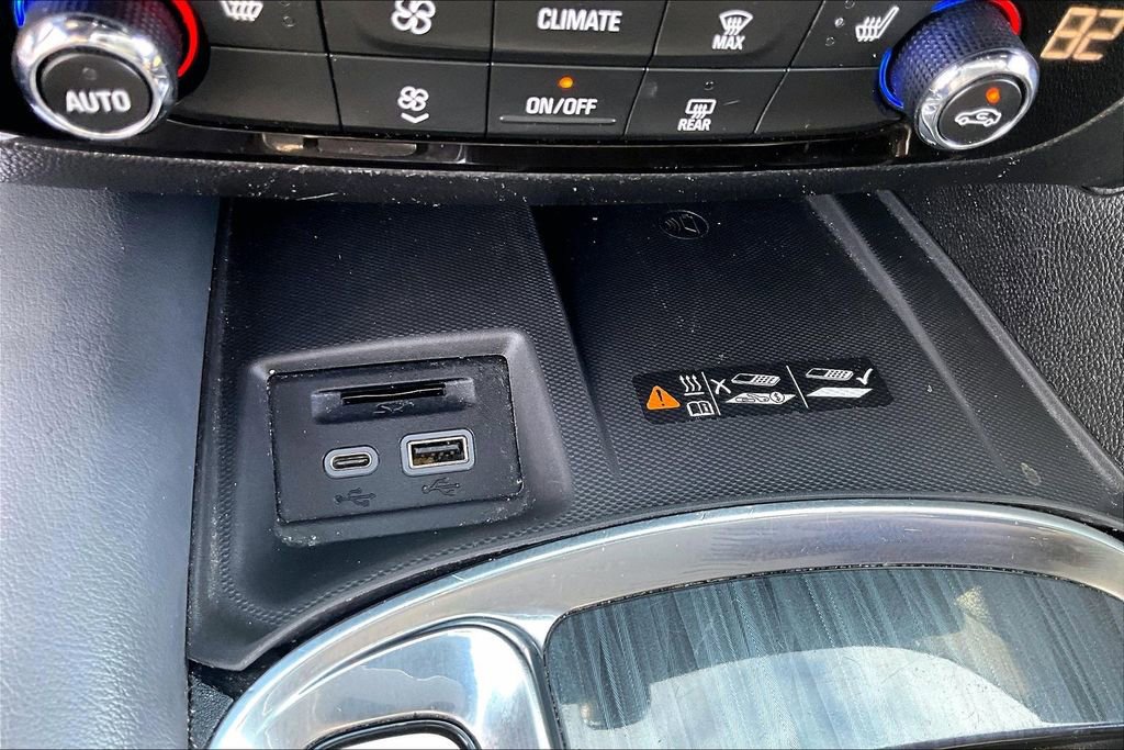 Used 2023 Buick Enclave Essence FWD image 15
