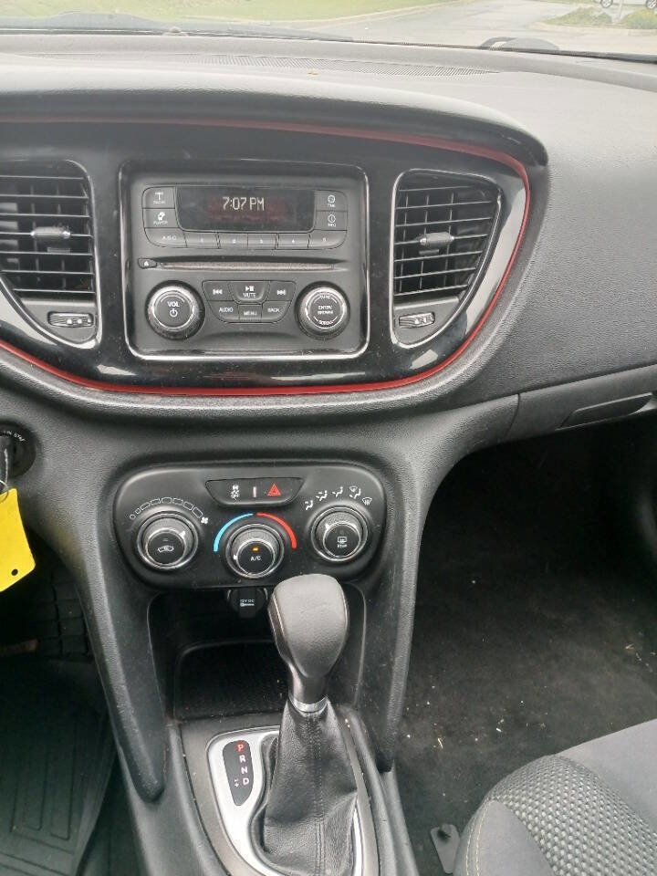Used 2015 Dodge Dart SXT image 16