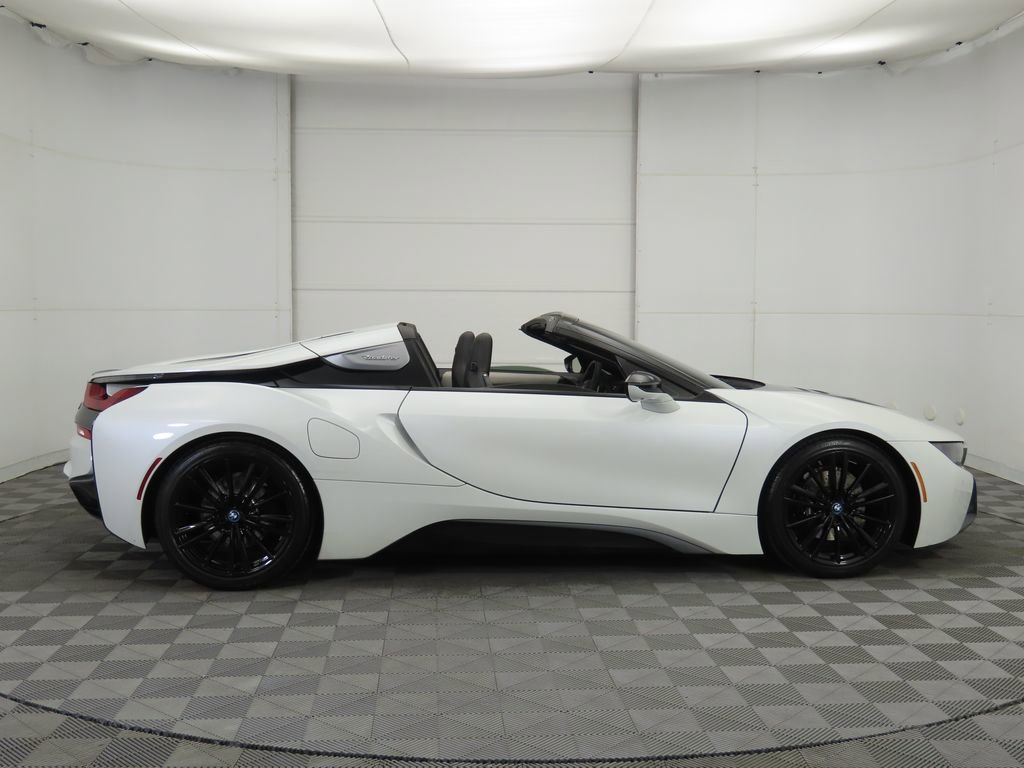 Used 2019 BMW i8 Roadster image 4