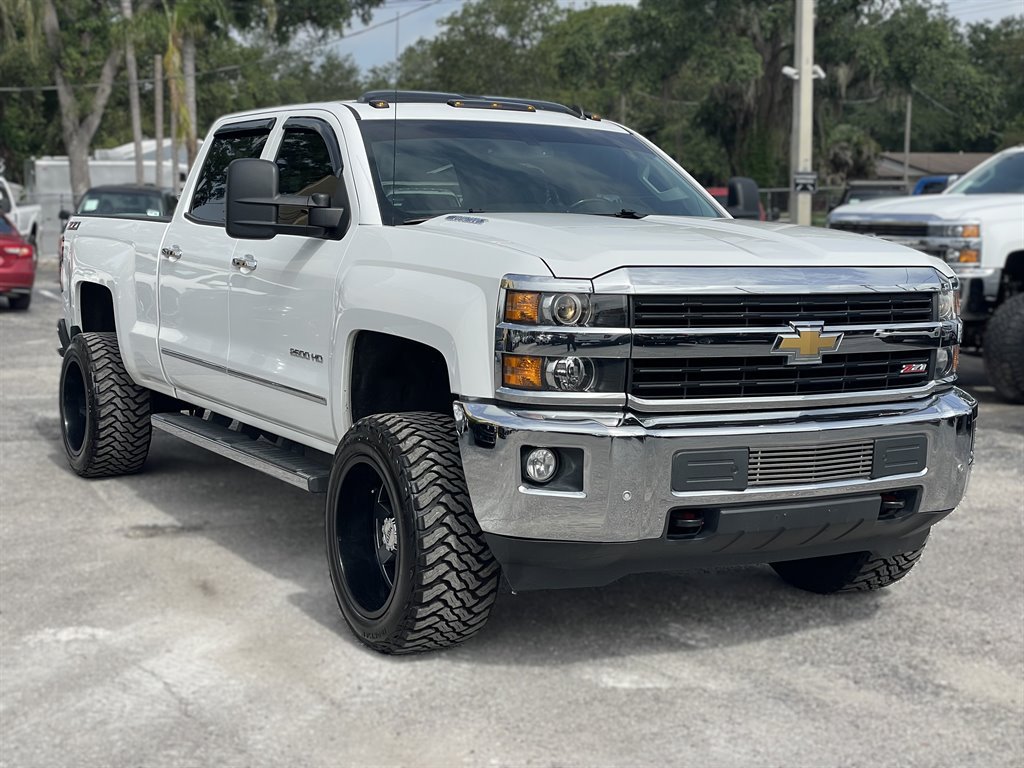 Used 2015 Chevrolet Silverado 2500 LTZ w/ Duramax Plus Package AWD/4WD image 10