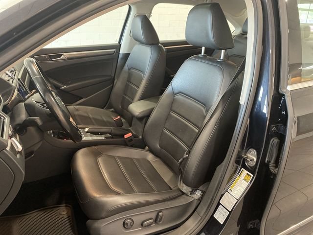 Used 2017 Volkswagen Passat 1.8T SE FWD image 20