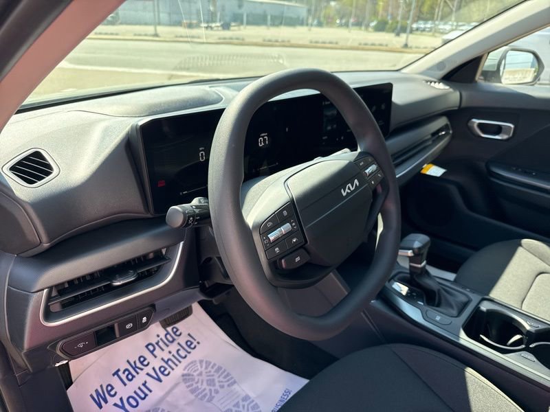 New 2026 Kia K4 LXS image 21