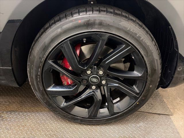 Used 2018 Land Rover Range Rover Sport HSE Dynamic image 38