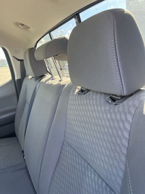 Used 2021 Toyota Tacoma SR w/ SR Convenience Package image 10
