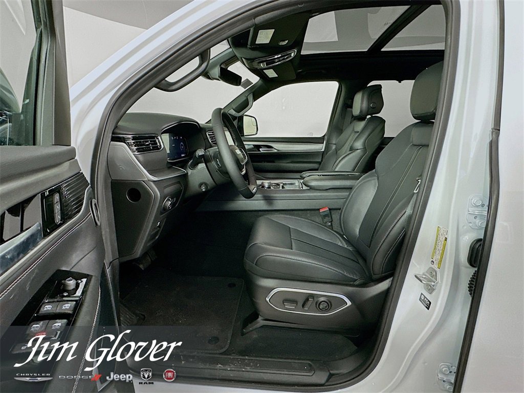 New 2025 Jeep Wagoneer Series II w/ Convenience Group I image 32